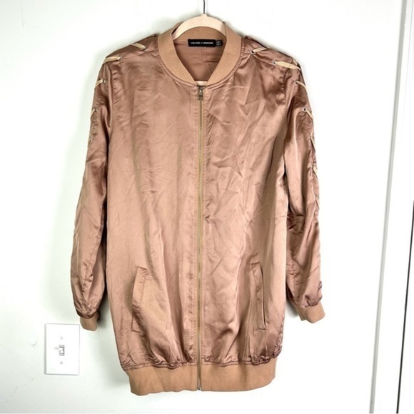 Missguided Carli Bybel  Zip Front Jacket womens Size 6 rose gold satin - Picture 2 of 9